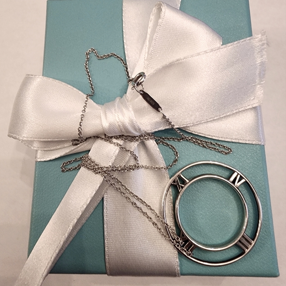 Tiffany & Co. Rare & Retired Atlas Necklace
